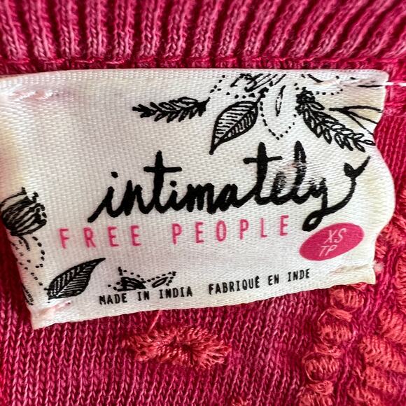 Free People Intimately Pink Long Sleeve Eyelet Back Cut-Out Cotton Top Size XS - Picture 8 of 9